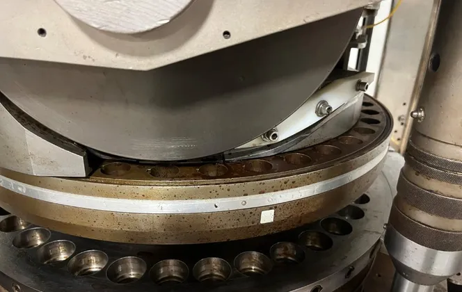 Manesty #MKIIA, Tablet Press, Rebuilt by IPR, 39-Station, Double Sided, 10 HP, 1760 RPM, 208-230/460 V, 2004 - Image 7