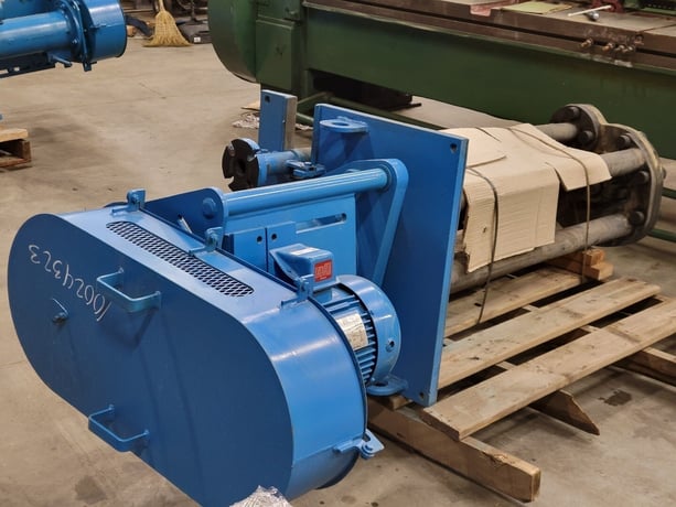 50 GPM @ 36' TDH, Weir #1.5SR, vertical submerisble pump with 7.5 HP motor - Image 1