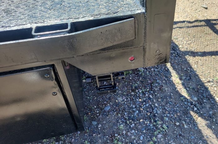 Truck bed with Tommy gate - Image 8