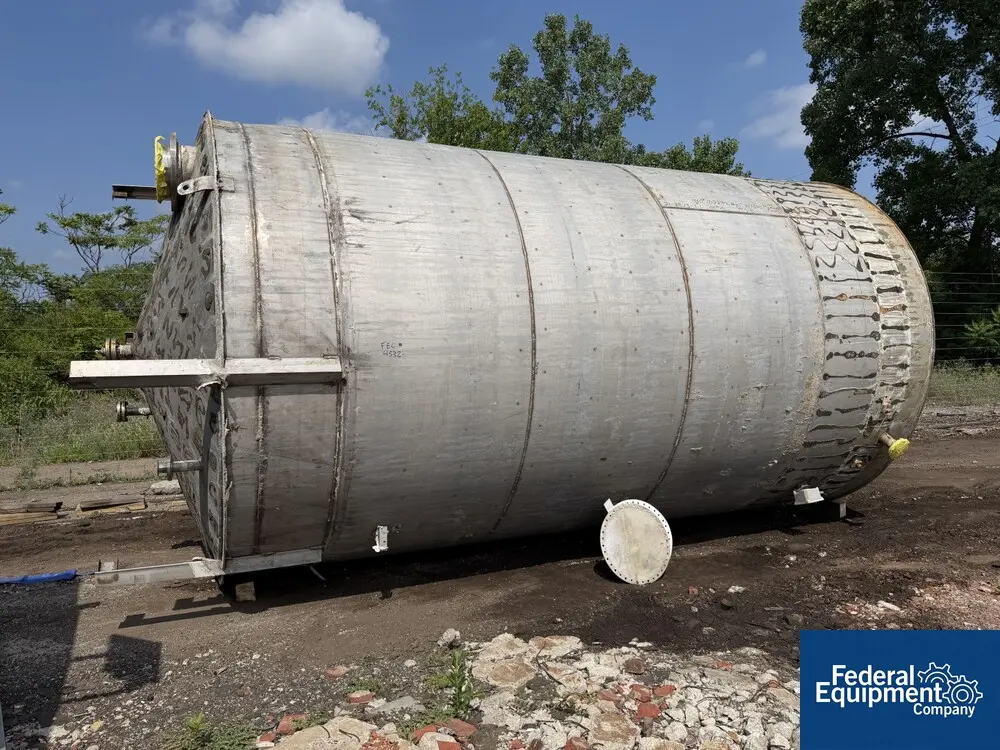 11000 gallon Stainless Steel Tank, 126" diameter x 216" straight side, cone top, flat bottom - Image 7