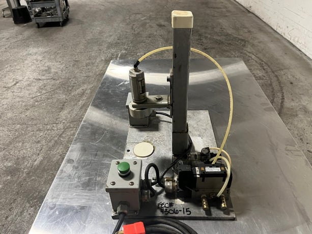 Pneumatic Capacity Torquer, Bench Top Design - Image 2