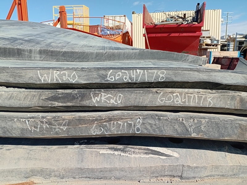 Duratray, rubber liner front, L-3000, Cat 793, new surplus - Image 4