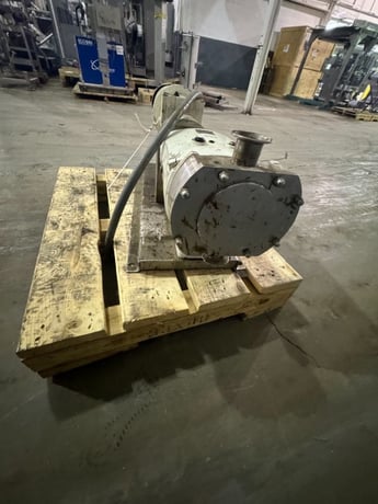 Alfa Laval #SRU4/055/HS, Rotary Lobe Pump, Stainless Steel, 2" capacity, 2003 - Image 4