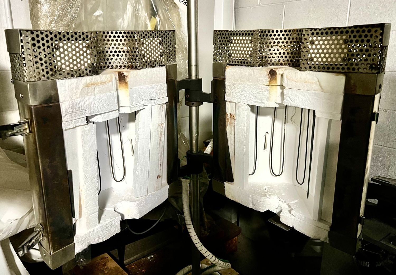 16" width x 4" D x 18" H ATS #3320, high temperature testing furnace, 1700°C, 208 V., 1 phase - Image 8