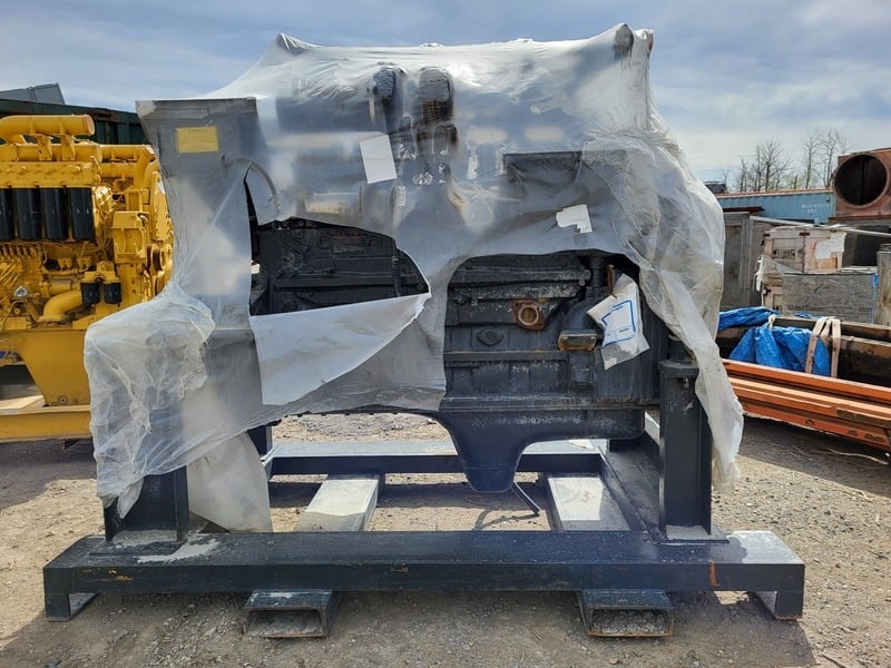 Komatsu #R624101AC01T2, SAA6D170E-3 engine, like new - Image 4