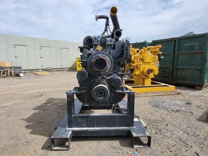 Komatsu #R624101AC01T2, SAA6D170E-3 engine, like new - Image 9