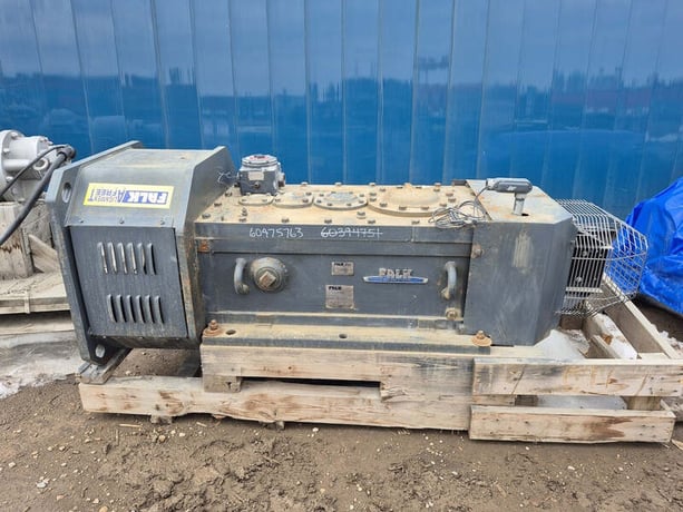 150 HP @ 1750 RPM, Falk #425ABRCM3, enclosed gear drive, reducer w/accessories, 27.61:1 ratio, 2008 - Image 1