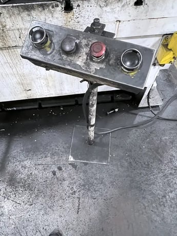 100 Ton, Aida #PD010, mechanical press, 6.6"stroke, 2.9"adj., 50 SPM, 64.9"x23.5" bolster area - Image 4