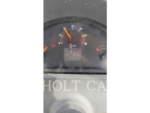 Caterpillar CS11GC, Vibratory Single Drum Pad, 522 hours, S/N: RFL00555, 2023 - Image 5