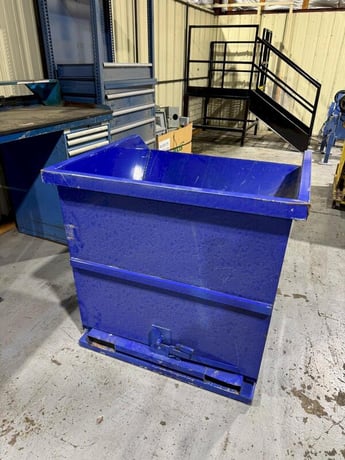 27 cu.ft. Greatbear, Self Dumping Hopper, w/ forklift pockets, 2023 - Image 8