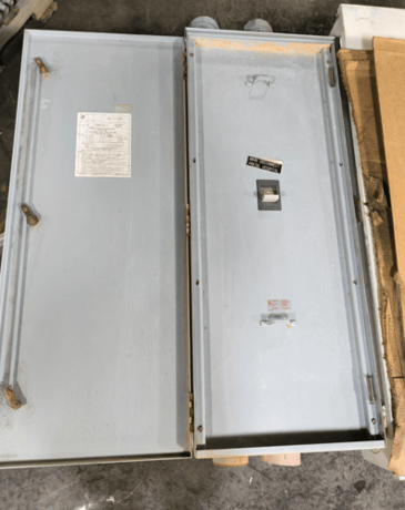 600 Amps, General Electric, TJK636F000, Enclosed Circuit Breaker, 600 Volts, 3pst - Image 2