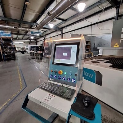 Flow #Mach-200-3020-Pivot, EX dual intensifier, 118" X, 79" Y, 8" Z, 400 IPM, 60000 psi, 2021 - Image 3