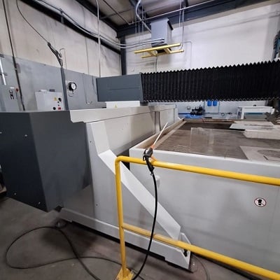 Flow #Mach-200-3020-Pivot, EX dual intensifier, 118" X, 79" Y, 8" Z, 400 IPM, 60000 psi, 2021 - Image 9