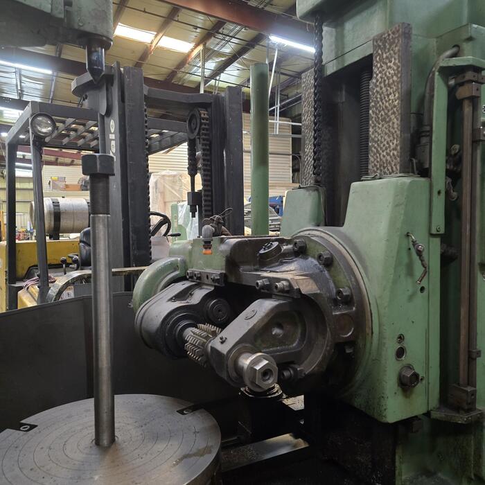 Gould & Eberhardt #24H, gear hobber with special gooseneck head attachment, differential, infeed, tailstock - Image 7