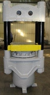 200 Ton, Eemco, 24" x 24", up-acting, 4-post, 20" daylight & stroke, 5.5" dia posts, 84" tall, #2045 - Image 1