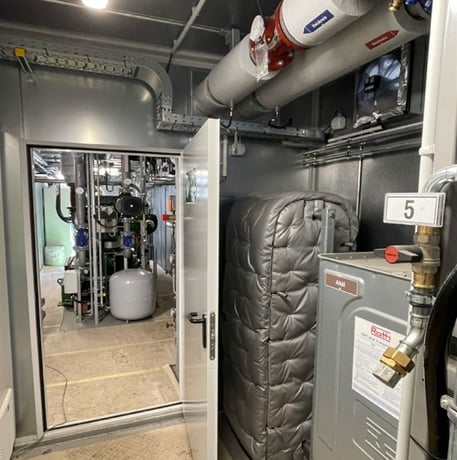 800 KW MWN #3016, enclosed Natural Gas generator set for CHP applications, 400 Volts 50 Hz. - Image 3