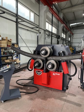 RMT #A-FAB-HD-551, hydraulic angle roll, new (2 available) - Image 4
