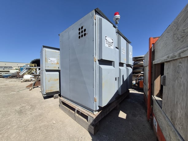 4480 KVA 4160 Primary, 600Y/347 Secondary, Hammond #146221, isolation type transformer, dry type - Image 1