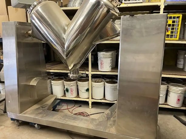 JDA Progress Packaging Equipment #V-10, V-shell blender, 2016 - Image 1