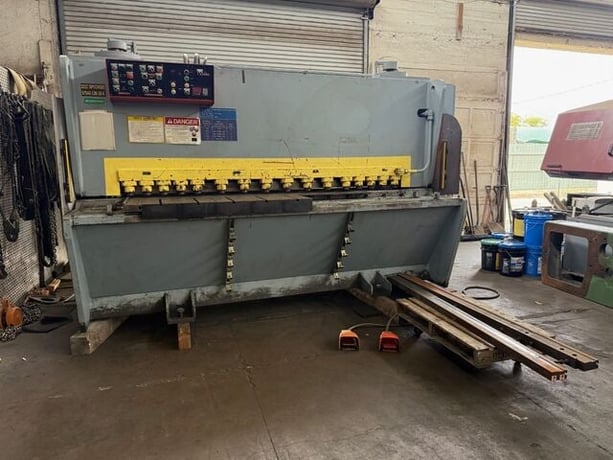 1/2" x 8' Atlantic #HDG8X1/2, hydraulic shear, 42" programmable Back Gauge, hydraulic holddowns, front - Image 2