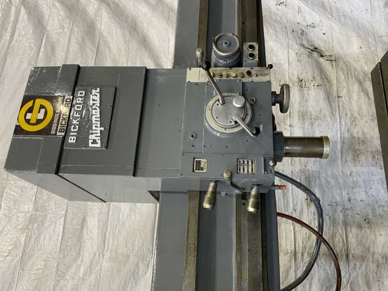 4' -11" Giddings & Lewis #Chipmaster, radial arm drill, 60" x 42" base, power elevation/head traverse, coolant - Image 3