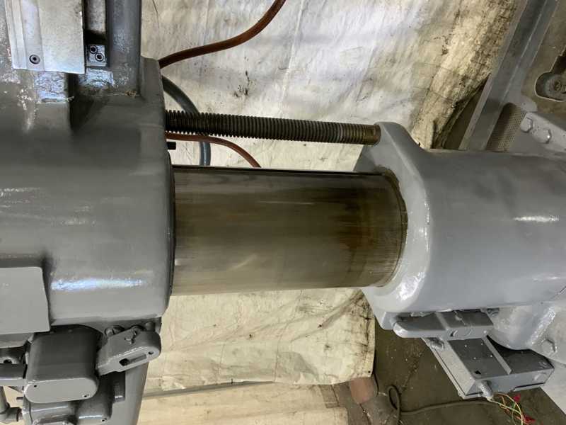 4' -11" Giddings & Lewis #Chipmaster, radial arm drill, 60" x 42" base, power elevation/head traverse, coolant - Image 10