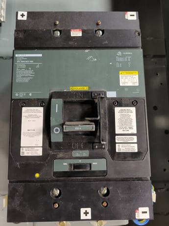 Square D #MBD10003CBS, Circuit Breaker Enclosure, 1000 A, 600 Volts, 3 phase, 3 pole - Image 3