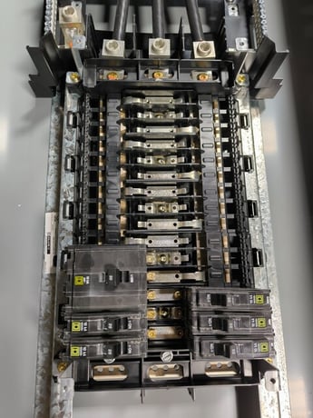 225 Amp. Square D, NQ430L2C, Panelboard Switch, 240 VDC, 48 VDC, 3ph, 4 wire, 3R, 30 space, w/ key - Image 4