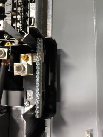 225 Amp. Square D, NQ430L2C, Panelboard Switch, 240 VDC, 48 VDC, 3ph, 4 wire, 3R, 30 space, w/ key - Image 7