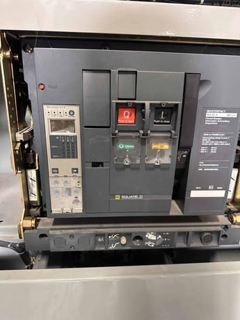 2000 Amp. Cummins #PLTS2000C-126C, 120/208 Volts SER automatic transfer switch, Nema 1 - Image 4