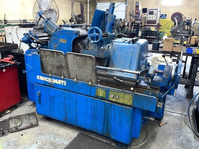 Cincinnati No. 2 Mdl. O-M, centerless grinder, 3.5" work rest, 20" x 12" wheel, 1953 - Image 1