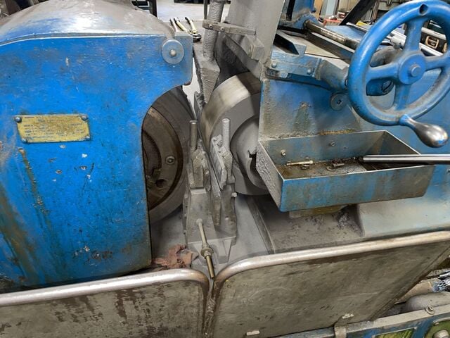 Cincinnati No. 2 Mdl. O-M, centerless grinder, 3.5" work rest, 20" x 12" wheel, 1953 - Image 6