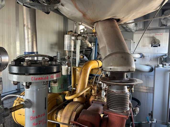 220 HP Gardner Denver #SSQ99B, screw compressor, 1-stage, Caterpillar 3306 NG engine, 2009 - Image 6
