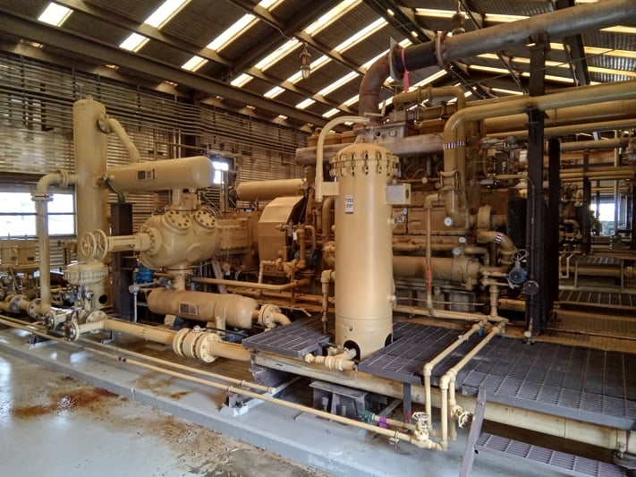 600 HP Superior #MW-62, reciprocating compressor, 2 throws, 2 stages, 900 RPM, Superior 6G-825 engine, 1989 - Image 3