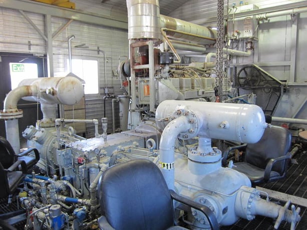 738 HP Ariel #JGK/2, reciprocating compressor, 2 throws, 2 stages, 1200 RPM, Waukesha F3521GSI NG engine, 1991 - Image 9