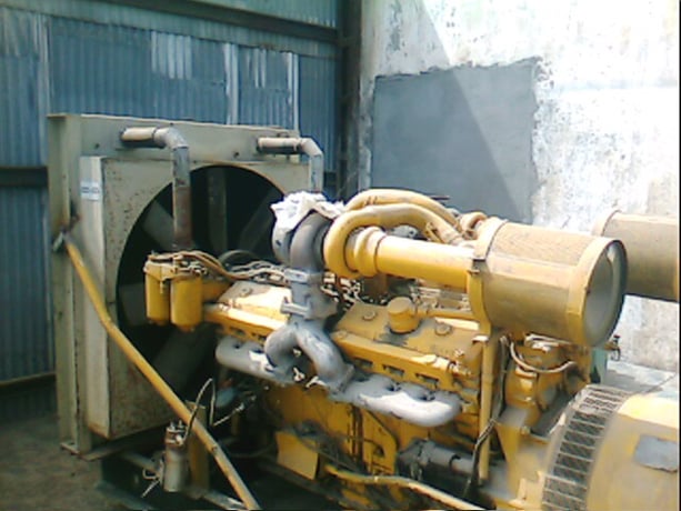 500 KW Detroit Diesel / Comdec, generator set, 625 KVA, 1800 RPM, 220/440 Volts, serial #SA87519CC - Image 2