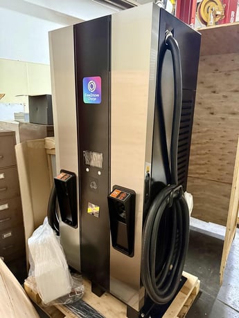 E Solutions, electric vehicle DC charger, 180 KW standalone fast, new - Image 1