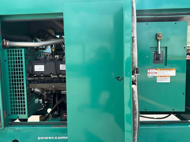 125 KW Cummins #GGHJ, Natural gas / propane generator set, 277/480 Volts, 257 hours, 176 HP @ 1800 RPM, Ford - Image 6