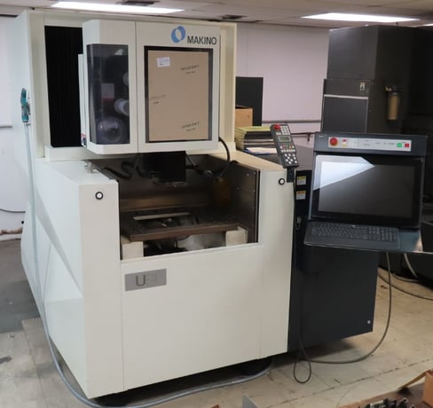 Makino #U3, 14.6" X, 10.6" Y, 8.7" Z, Hyper i Control, submerged, glass scales, AWT, 22lb spool, 2019, #0904 - Image 2