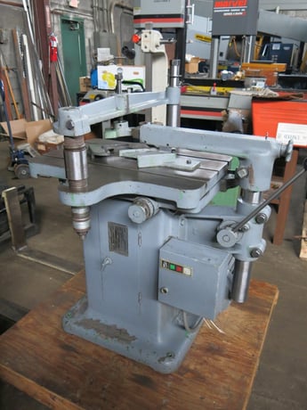 1/16"- 1-1/2" Davis #5, keyseater broach machine, 18-3/4" throat, 30-1/4" x 31" table, 4-1/2" stroke, 48 SPM - Image 1