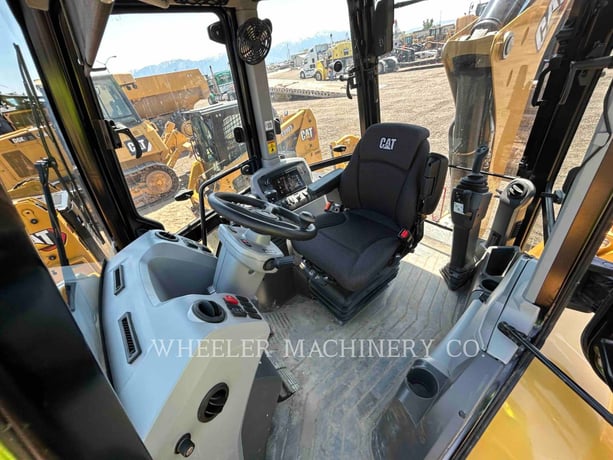 Cat 420 TH, Backhoe Loader, 138 hours, S/N: H8T05158, 2024 - Image 6