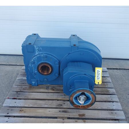1750 RPM, Sew-Eurodrive Eurodrive Parallel Shaft Helical Gear Reducer, F Series, 259.00 :1 Ratio, 1750 RPM - Image 2