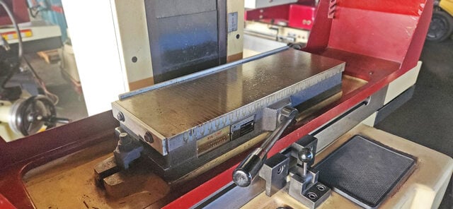 6" x 18" Kent #KGS618, Manual Hand Feed Surface Grinder, 19.5" Table Travel, 8.5" Saddle Travel, 8" x 1" x - Image 7
