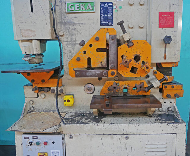 4.5" x 4.5" x 3/8" Geka Ironworkers #H-50, Multi-Station Ironworker, 55 Ton capacity, 1.125" x 0.5" Punch - Image 8