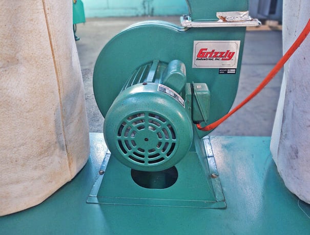 2300 cfm Grizzly, Double Bag Style Woodworking Dust Collector, 16.7" Static Pressure, 12.75" Impeller, 7" - Image 3
