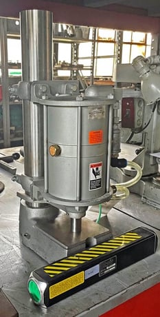 2 Ton, Airmite #DAP38, Benchtop Hydraulic Press, 5" Bore, 1/2" Pipe Size, 39.26 Power Factor - Image 6