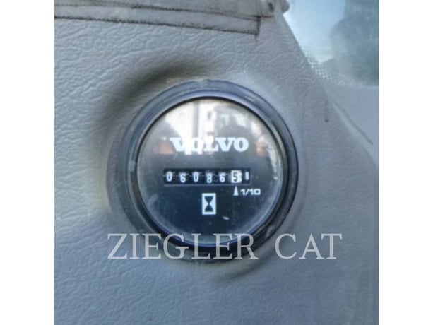 Volvo Construction Equipment EC300DL, Excavator, 6087 hours, S/N: VCEC300DH00210471, 2012 - Image 5