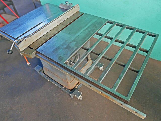 Dewalt #142, Table Saw, 10" Balde Capacity, 36" Rip Fence w/Extension, 53.75" x 27.5" Table, 120 V - Image 9