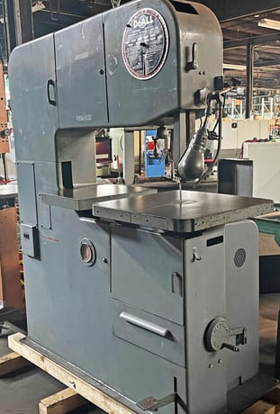 36" DoAll #3613-0, Vertical Band Saw, 174" L Band - Image 2