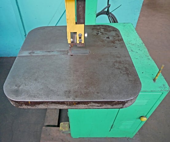18" x 8.5" Grob #NS-18, Vertical Band Saw, 24" x 24" Tilting Table, 50-2030 FPM, 11' 9" x 1" Blade, 1 HP - Image 6